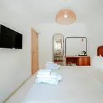 Perle House Hotel *