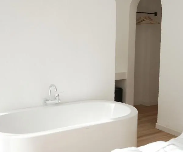 فندق Perle House